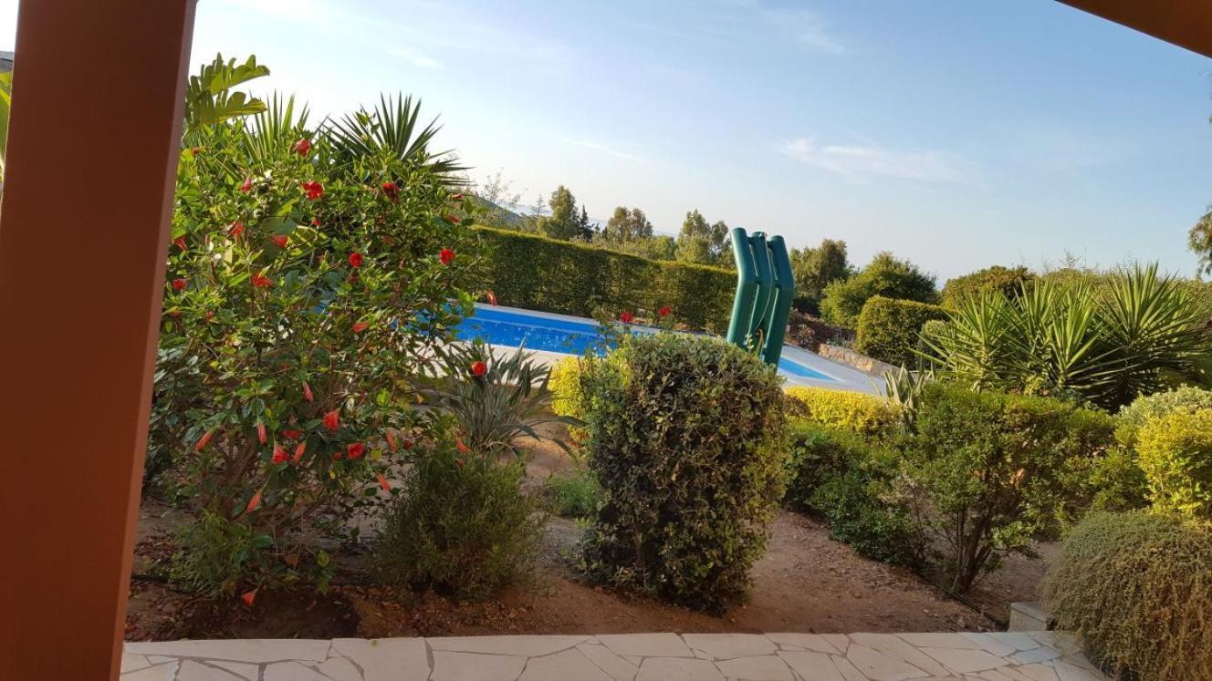 Appartamento In Splendido E Riservato Villaggio, Marina Di Tertenìa Dış mekan fotoğraf